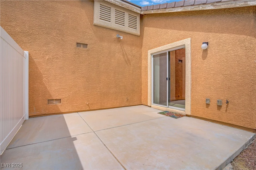10375 Madagascar Palm, Las Vegas, NV 89141