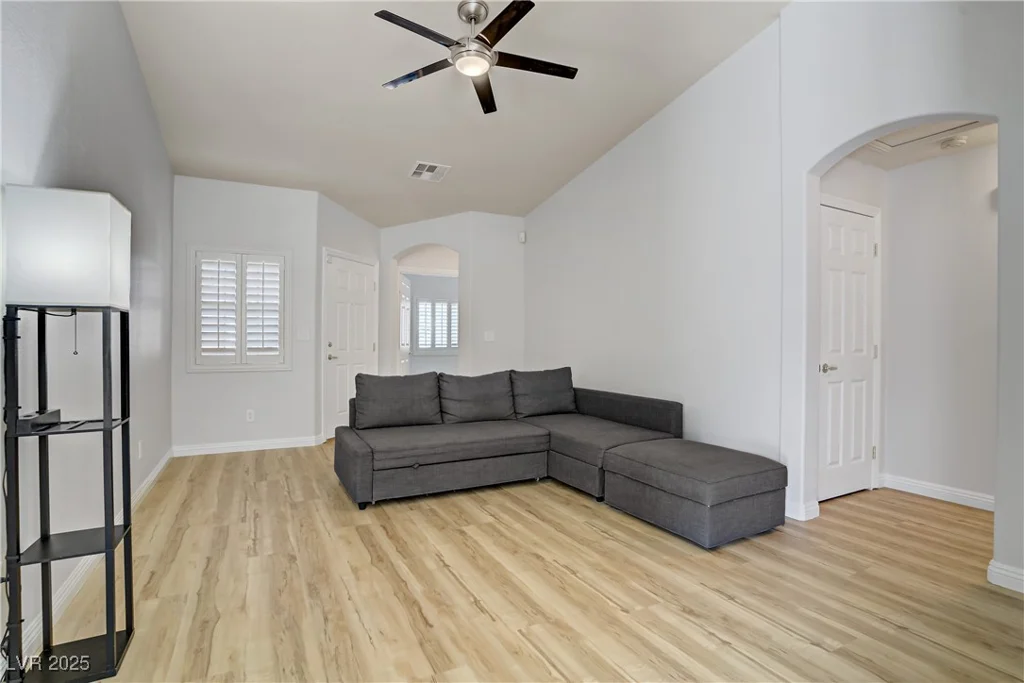 10375 Madagascar Palm, Las Vegas, NV 89141