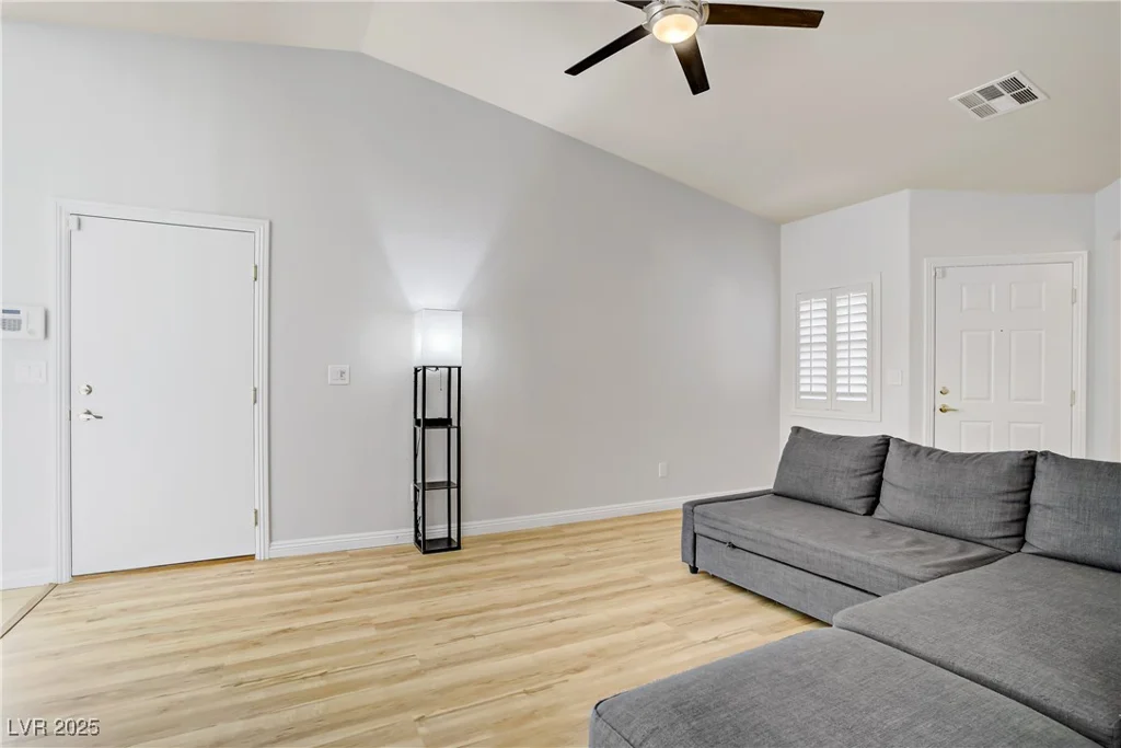 10375 Madagascar Palm, Las Vegas, NV 89141