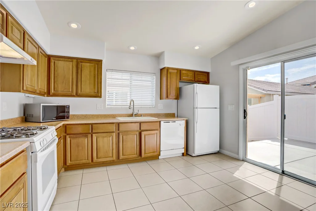10375 Madagascar Palm, Las Vegas, NV 89141