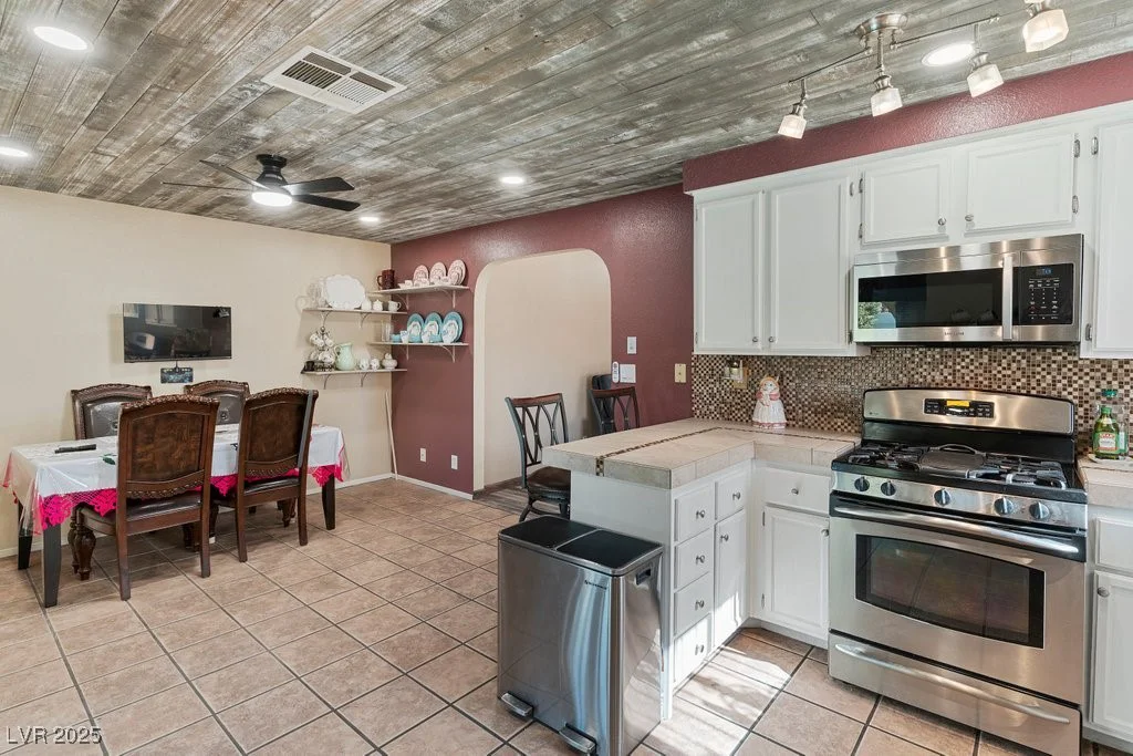 3365 Othello, Las Vegas, NV 89121