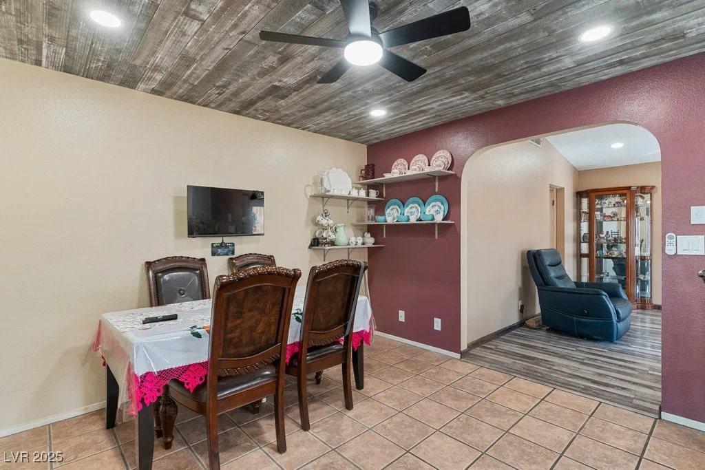3365 Othello, Las Vegas, NV 89121