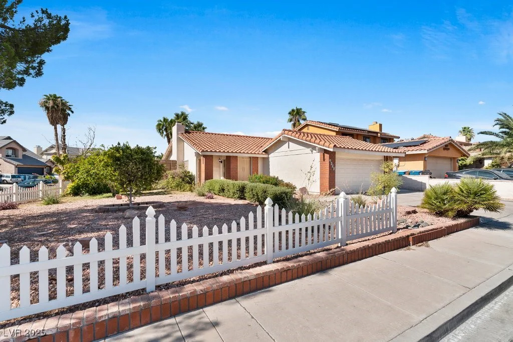 3365 Othello, Las Vegas, NV 89121