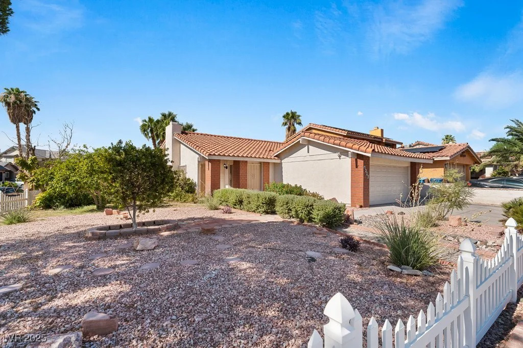 3365 Othello, Las Vegas, NV 89121