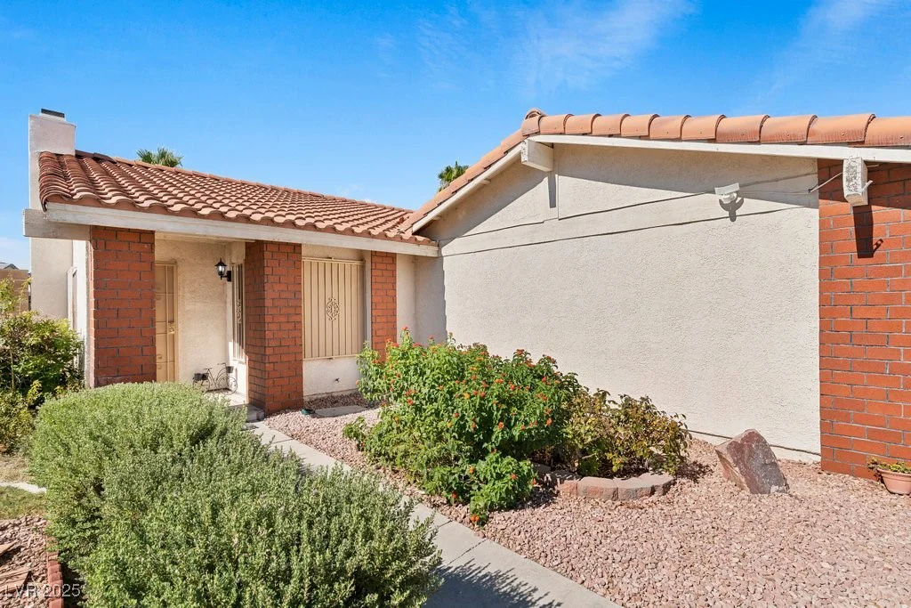3365 Othello, Las Vegas, NV 89121