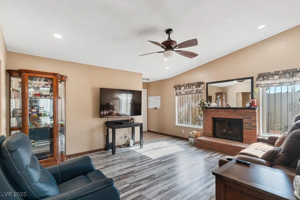 3365 Othello, Las Vegas, NV 89121