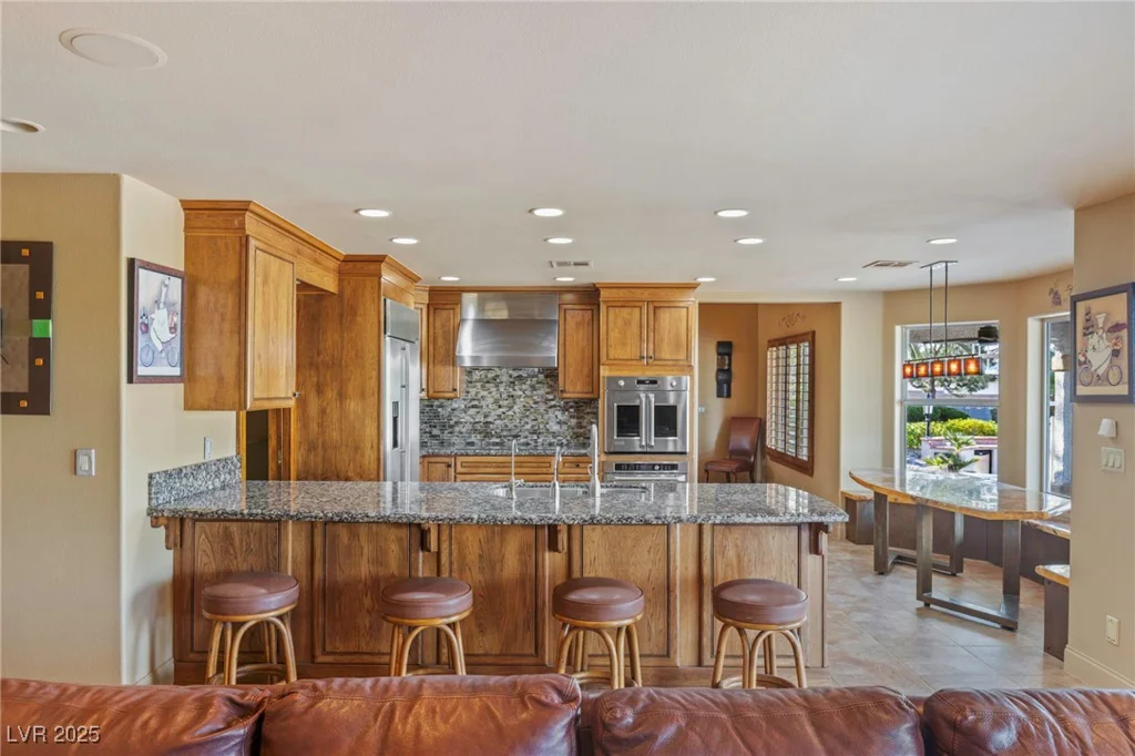 9520 Desert Crest, Las Vegas, NV 89129