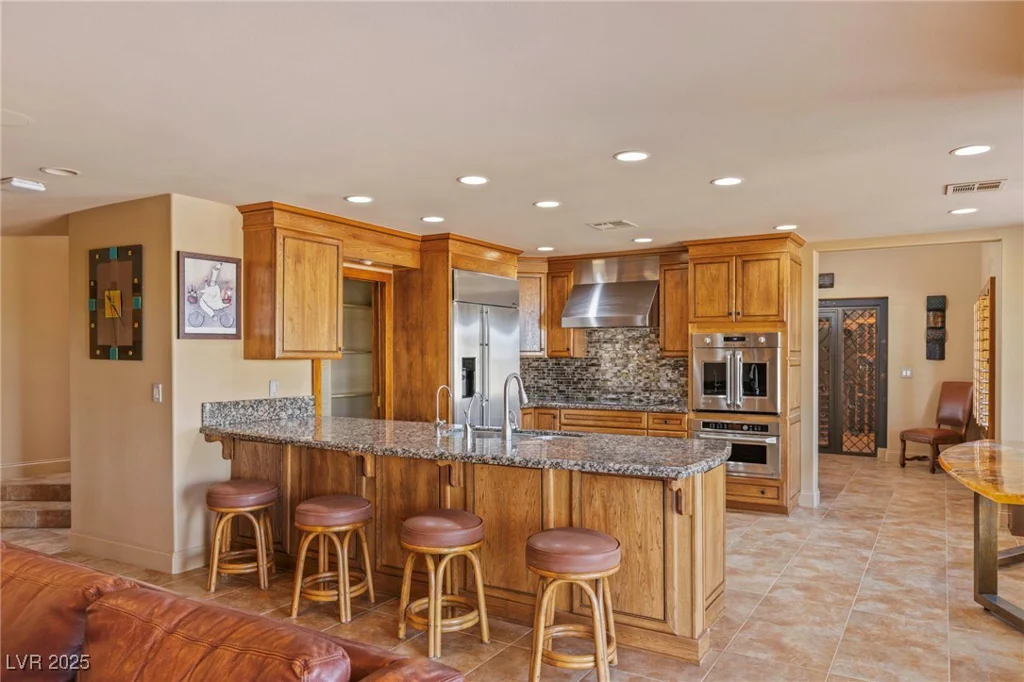 9520 Desert Crest, Las Vegas, NV 89129