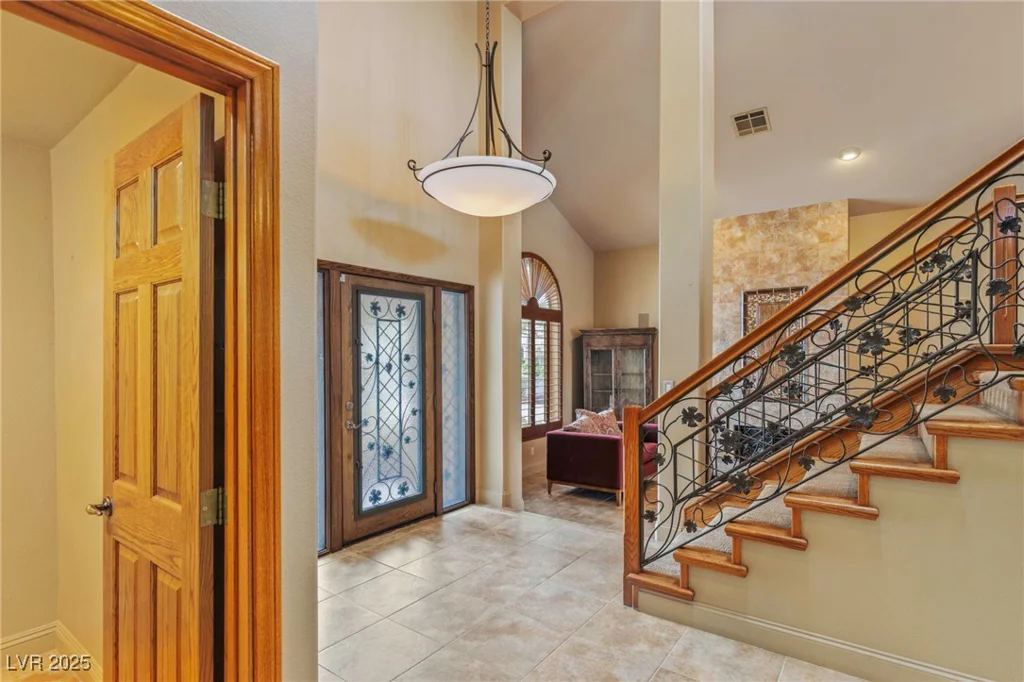 9520 Desert Crest, Las Vegas, NV 89129