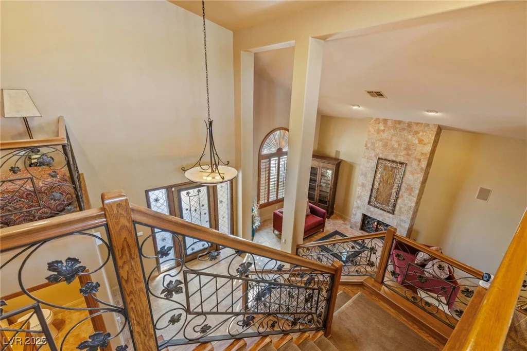 9520 Desert Crest, Las Vegas, NV 89129