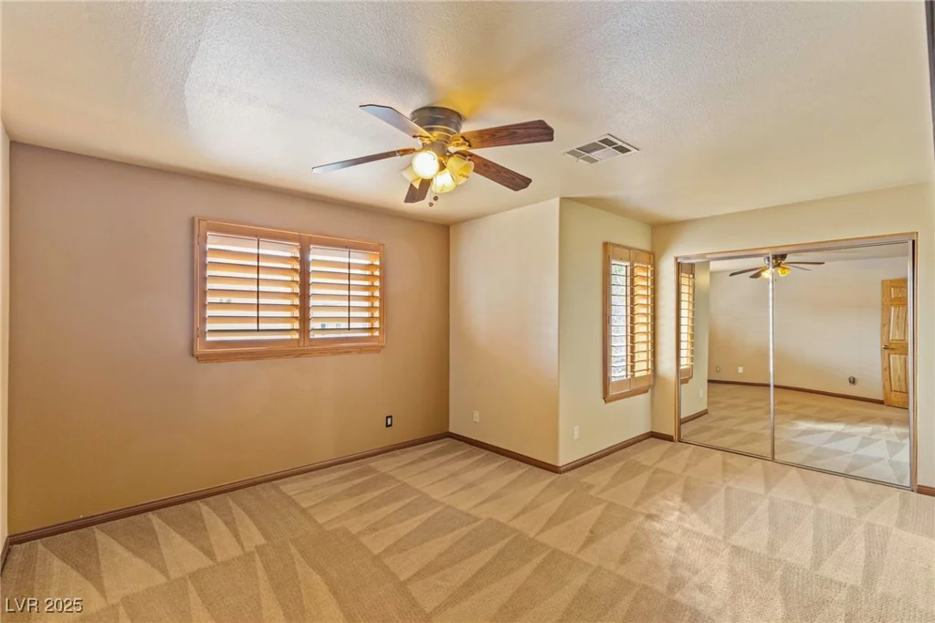 9520 Desert Crest, Las Vegas, NV 89129