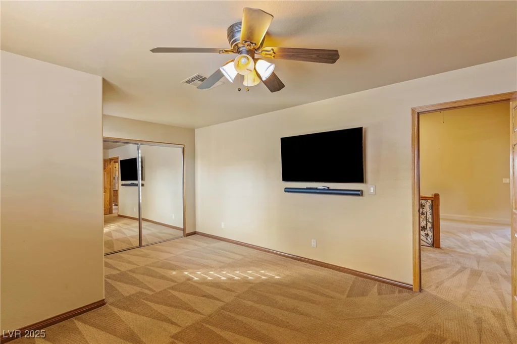 9520 Desert Crest, Las Vegas, NV 89129