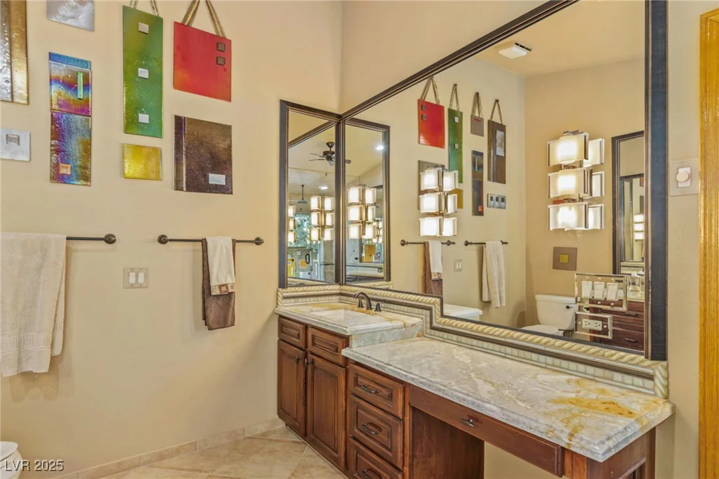 9520 Desert Crest, Las Vegas, NV 89129