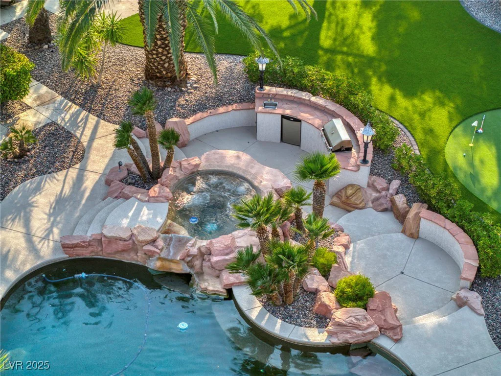 9520 Desert Crest, Las Vegas, NV 89129