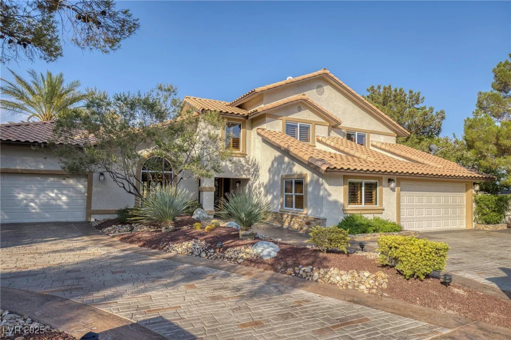 9520 Desert Crest, Las Vegas, NV 89129