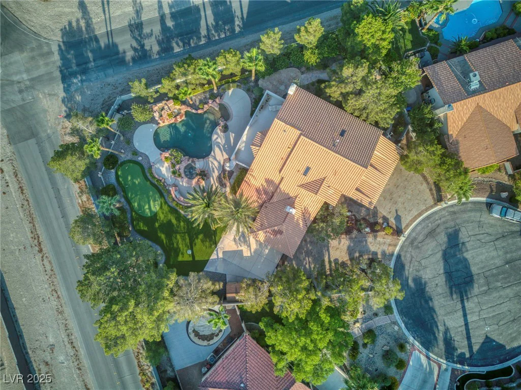 9520 Desert Crest, Las Vegas, NV 89129