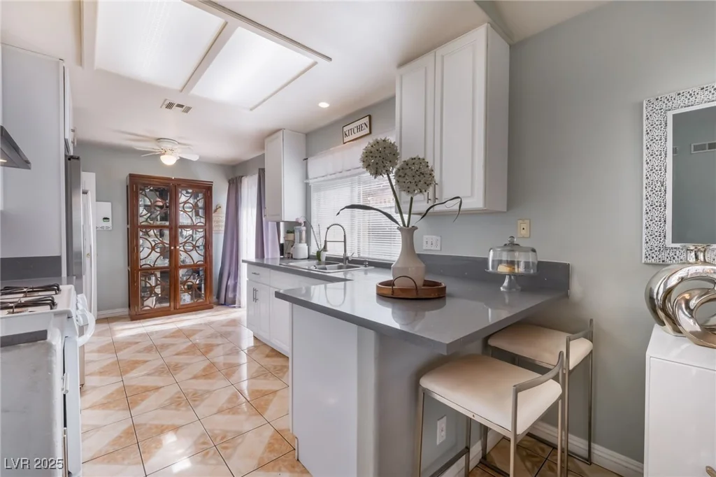 4601 Fireside, Las Vegas, NV 89110