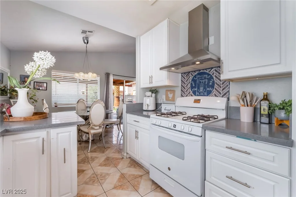 4601 Fireside, Las Vegas, NV 89110