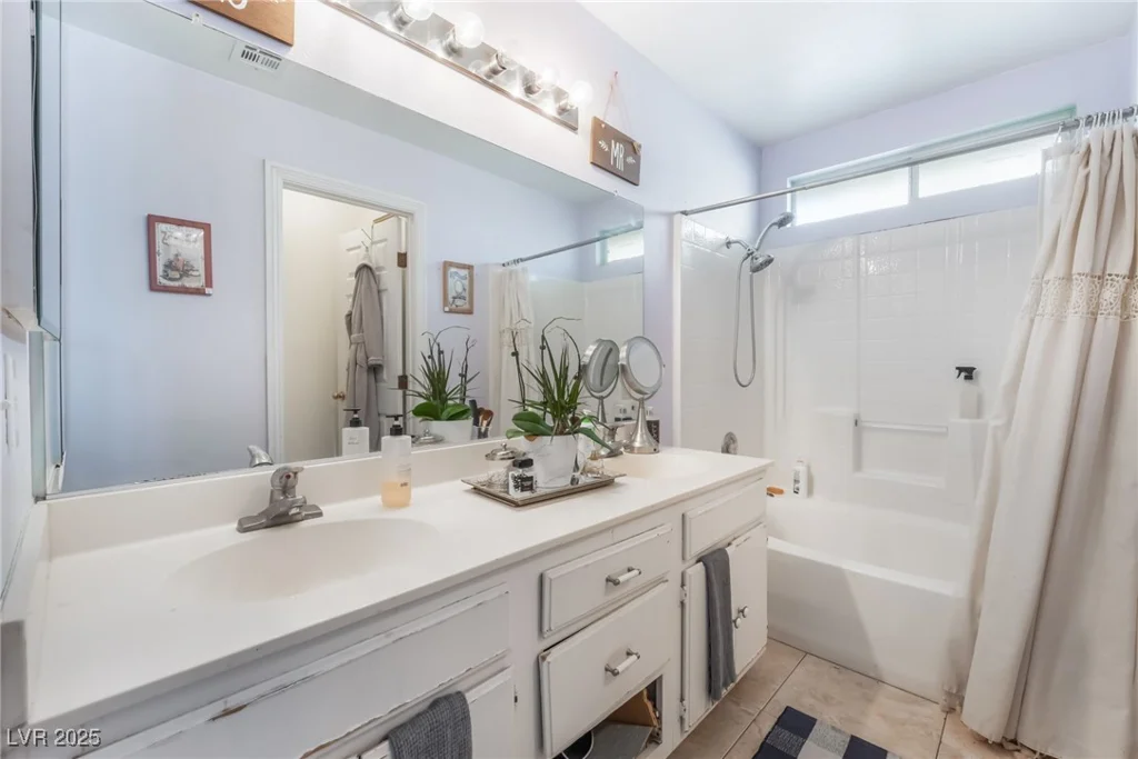 4601 Fireside, Las Vegas, NV 89110