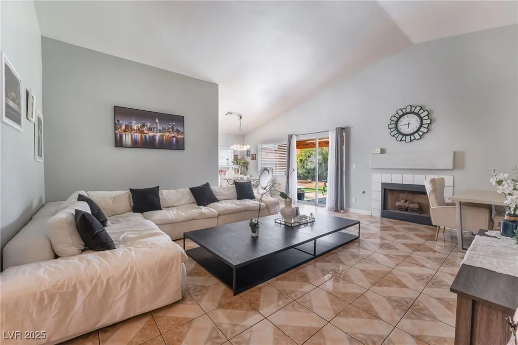 4601 Fireside, Las Vegas, NV 89110