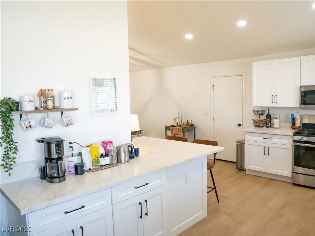 6400 Yarmouth, Las Vegas, NV 89108