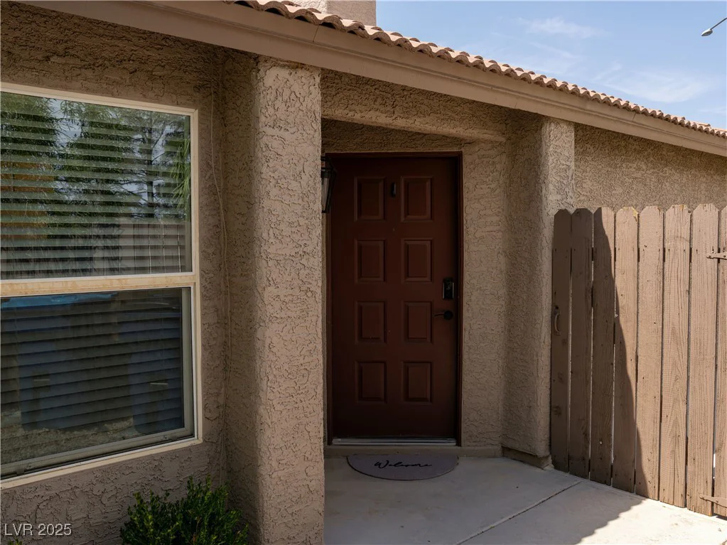 6400 Yarmouth, Las Vegas, NV 89108