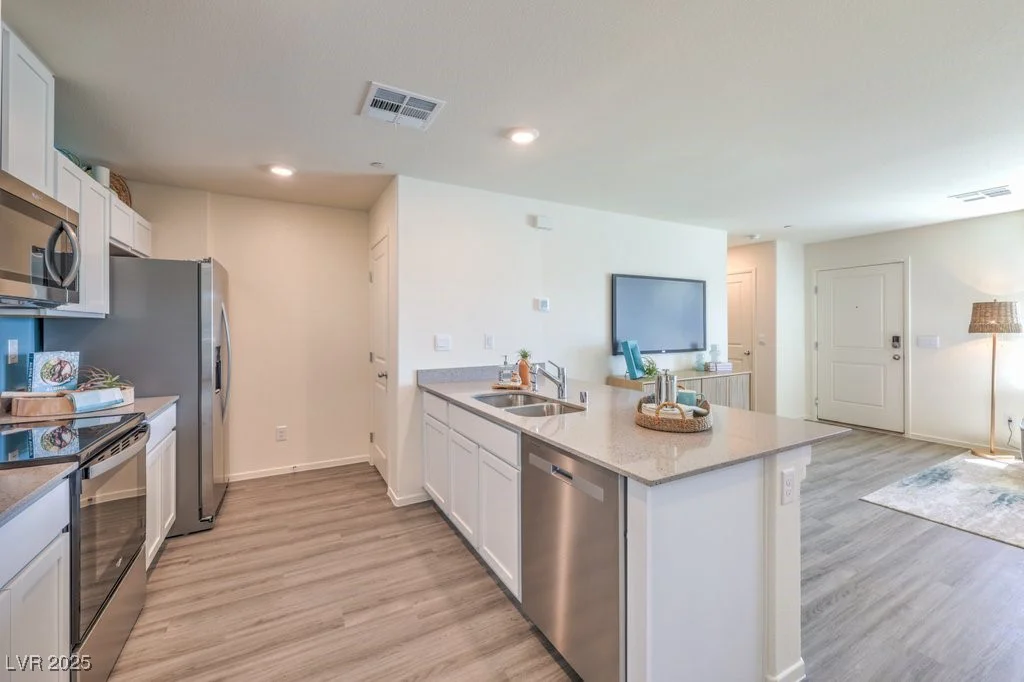 6149 Hibiscus Garden, North Las Vegas, NV 89081