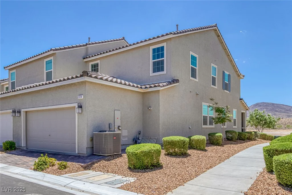 3220 Palindrome, Henderson, NV 89044