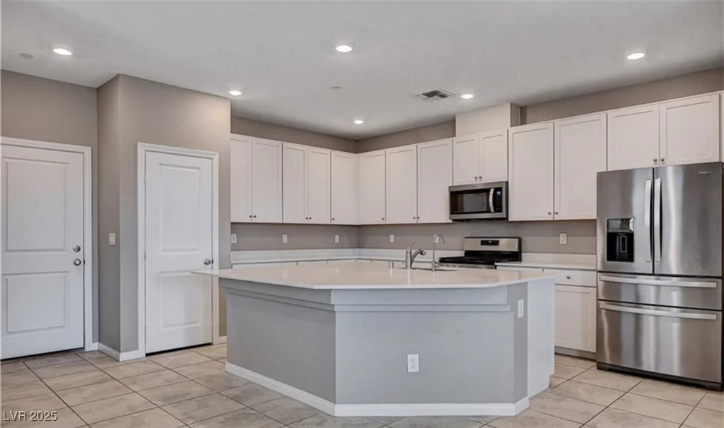 3220 Palindrome, Henderson, NV 89044