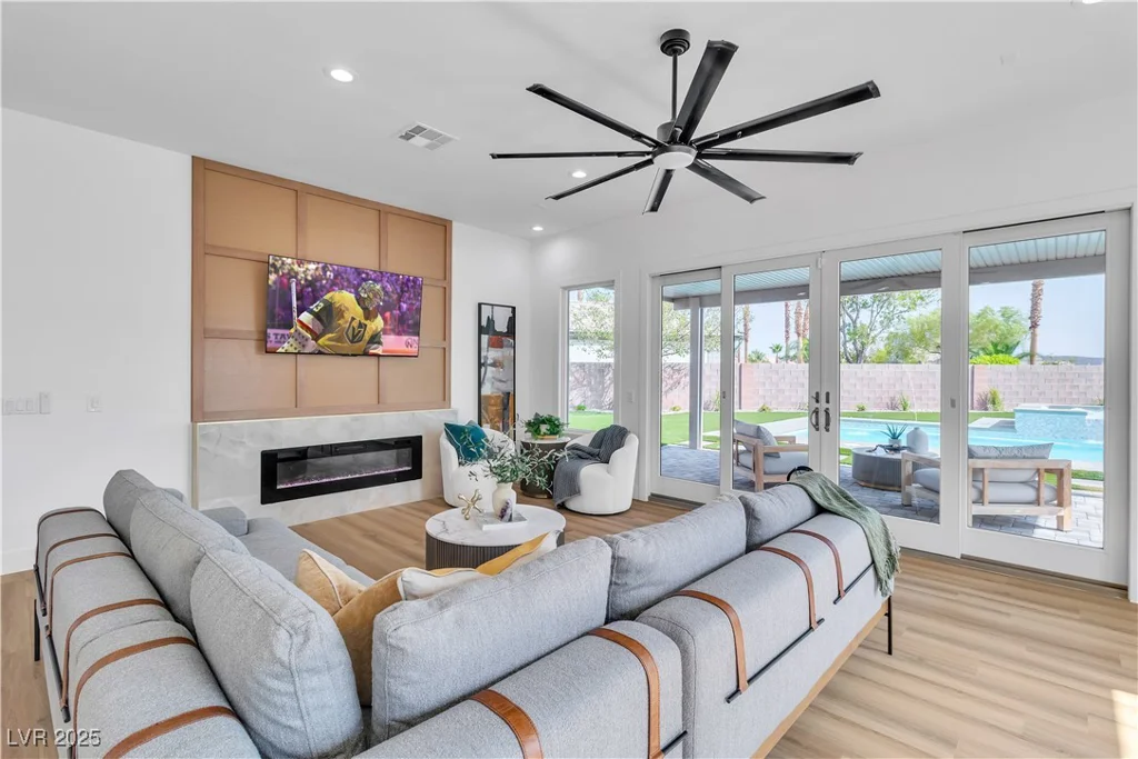 3281 Wisteria Tree, Las Vegas, NV 89135