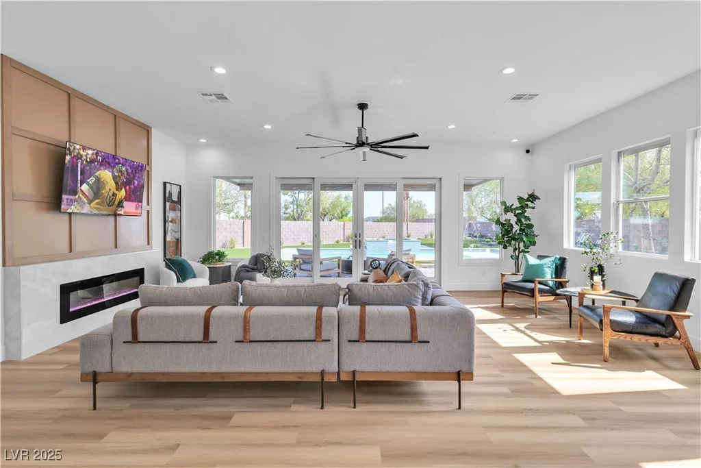 3281 Wisteria Tree, Las Vegas, NV 89135