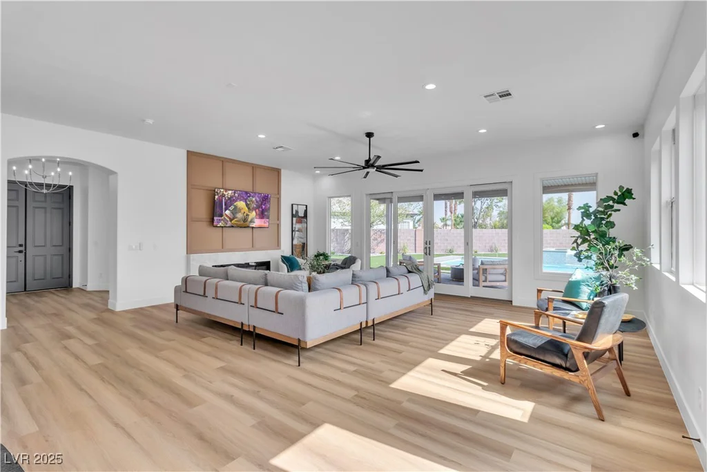 3281 Wisteria Tree, Las Vegas, NV 89135