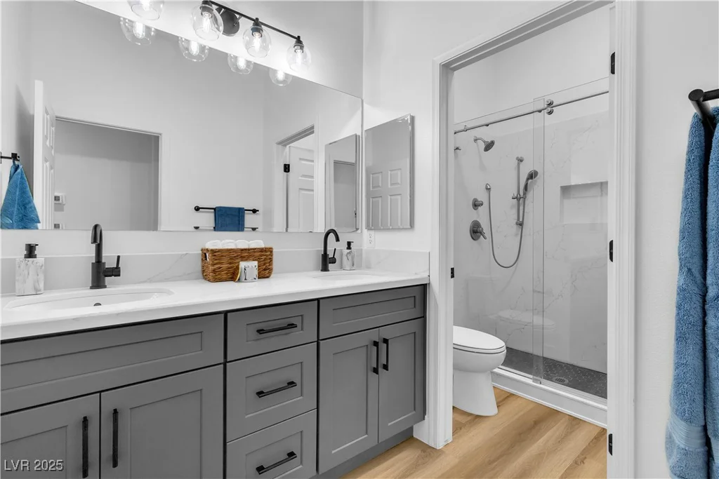 3281 Wisteria Tree, Las Vegas, NV 89135