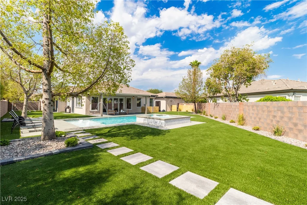 3281 Wisteria Tree, Las Vegas, NV 89135