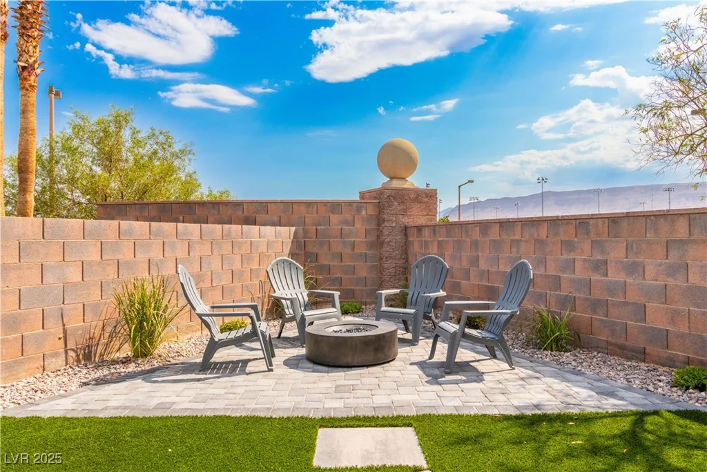 3281 Wisteria Tree, Las Vegas, NV 89135