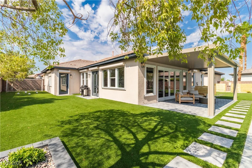 3281 Wisteria Tree, Las Vegas, NV 89135