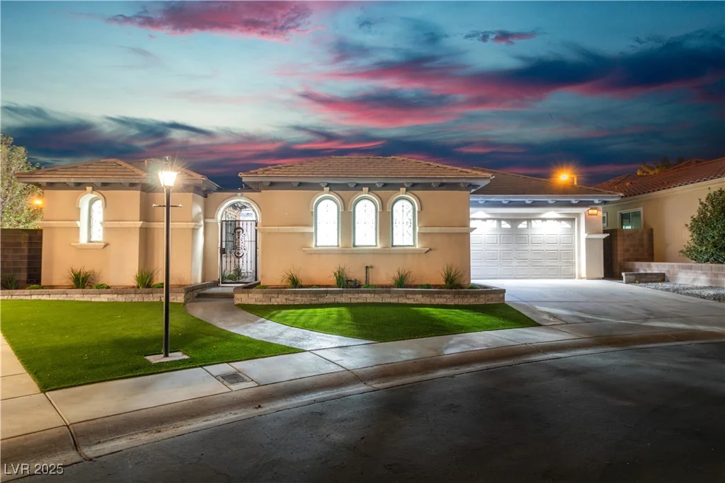 3281 Wisteria Tree, Las Vegas, NV 89135