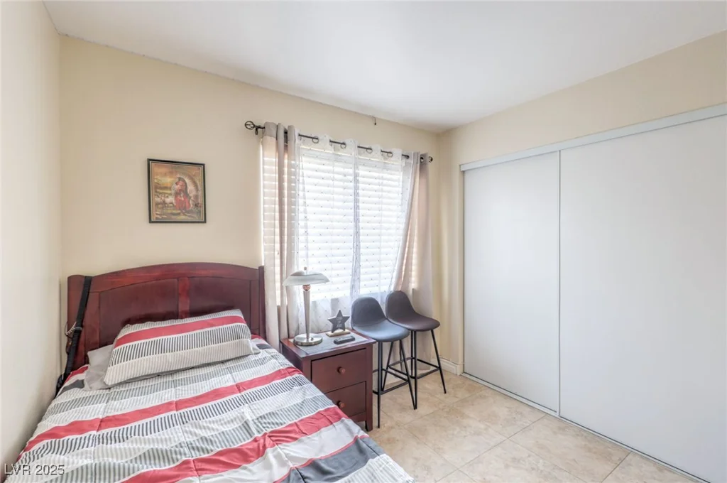 2341 Crowley, Las Vegas, NV 89142