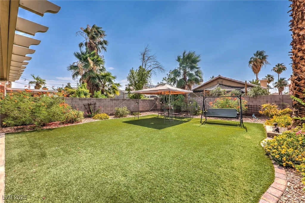2341 Crowley, Las Vegas, NV 89142