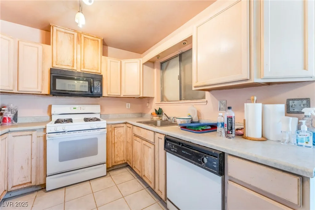 2369 Sabroso, Las Vegas, NV 89156