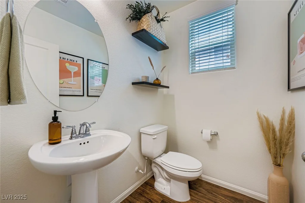 7529 Whitman Colonial, Las Vegas, NV 89166