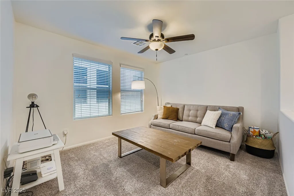 7529 Whitman Colonial, Las Vegas, NV 89166