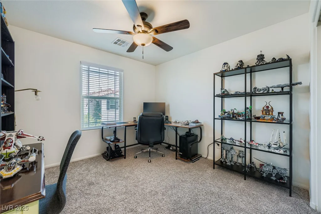 7529 Whitman Colonial, Las Vegas, NV 89166