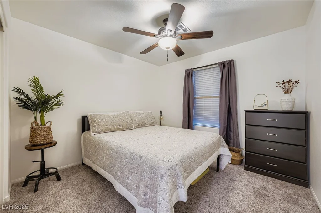 7529 Whitman Colonial, Las Vegas, NV 89166
