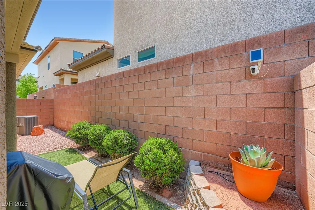 7529 Whitman Colonial, Las Vegas, NV 89166