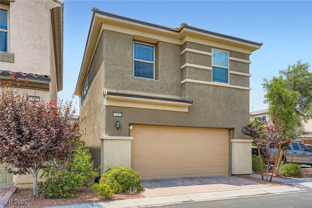 7529 Whitman Colonial, Las Vegas, NV 89166
