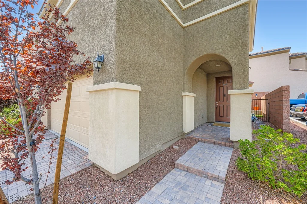 7529 Whitman Colonial, Las Vegas, NV 89166