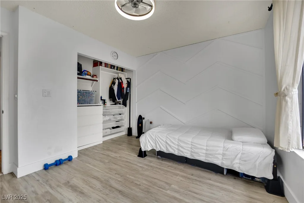6405 Shawnee, Las Vegas, NV 89107