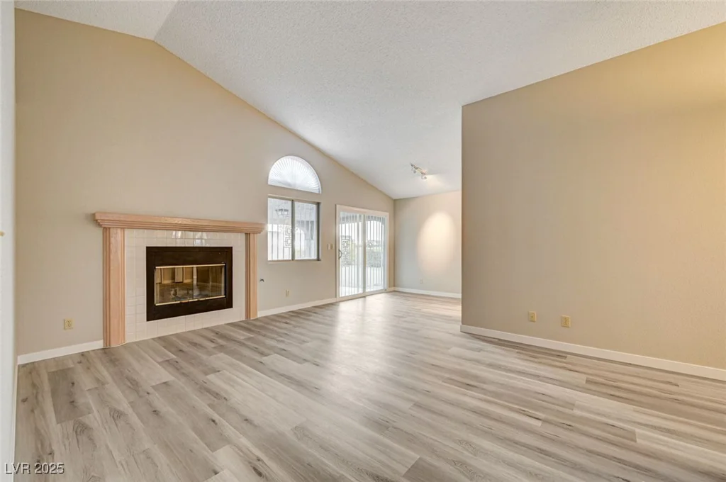 6452 Burlwood, Las Vegas, NV 89108