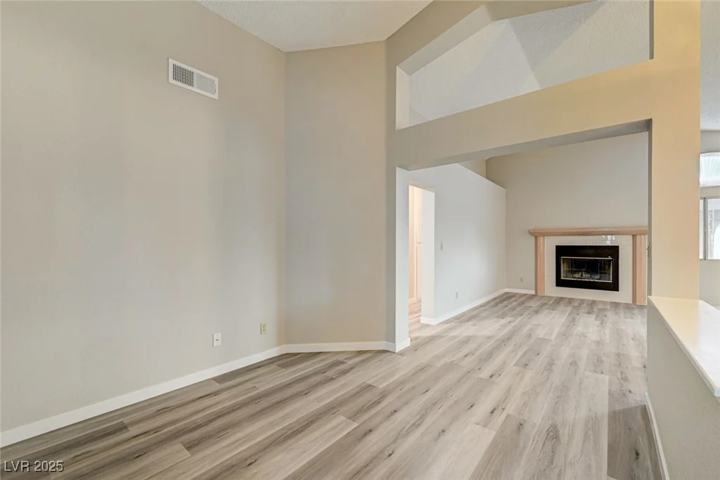 6452 Burlwood, Las Vegas, NV 89108